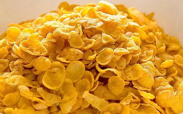 1200px-Cornflakes_in_bowl.jpg