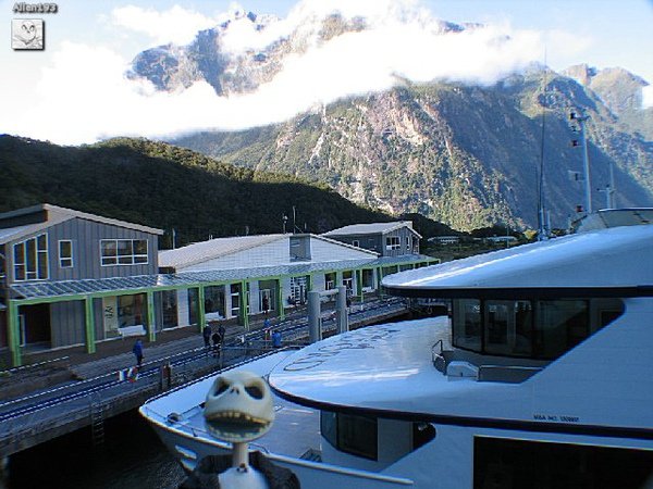 NZ 006 Te Anau.jpg