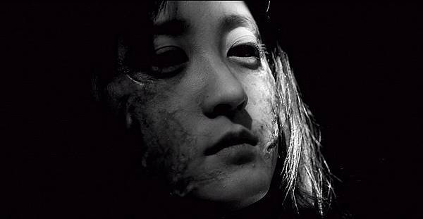 活屍女僕