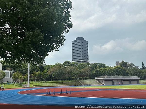 LINE_ALBUM_麗池公園金正大3+1房_240928_12拷貝.jpg