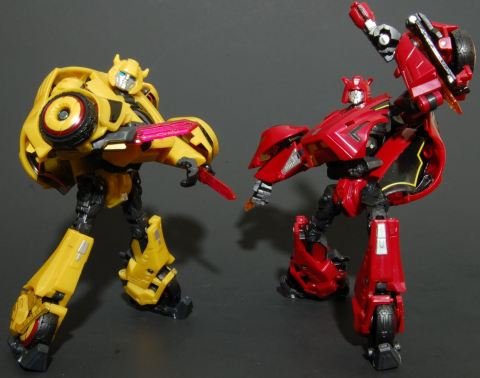 cliffjumper-and-bumblebee-wfc-robots