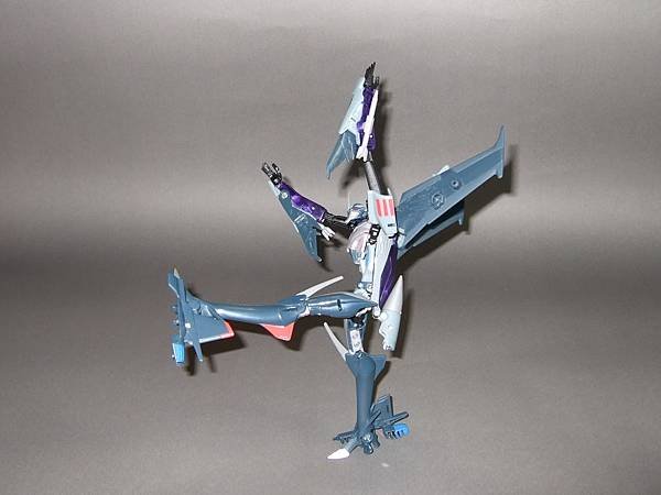 Transformers Prime RID Voyager Starscream DSCF1441