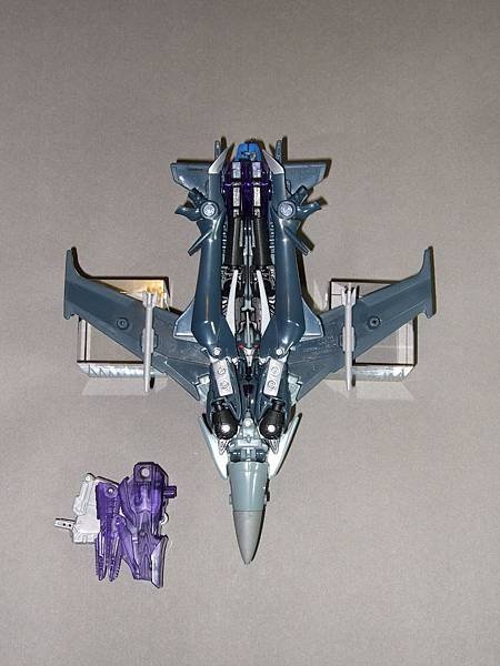 Transformers Prime RID Voyager Starscream DSCF1447