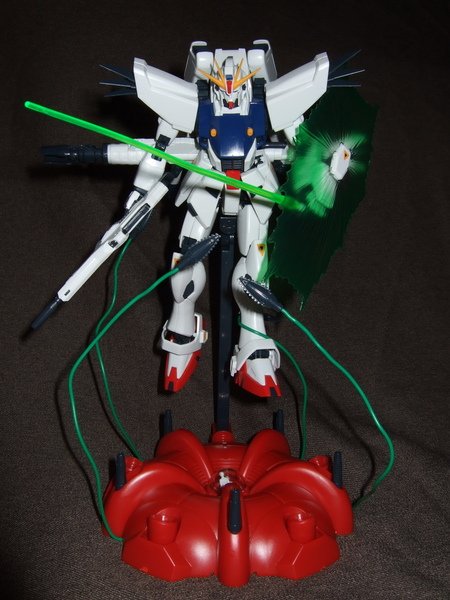 F91綠色觸手零件為電線.JPG