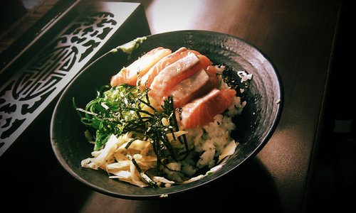 04-19 築地鮮魚：草泥豬好滿足鮭魚丼 $140