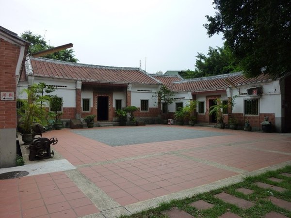 仿三合院.JPG