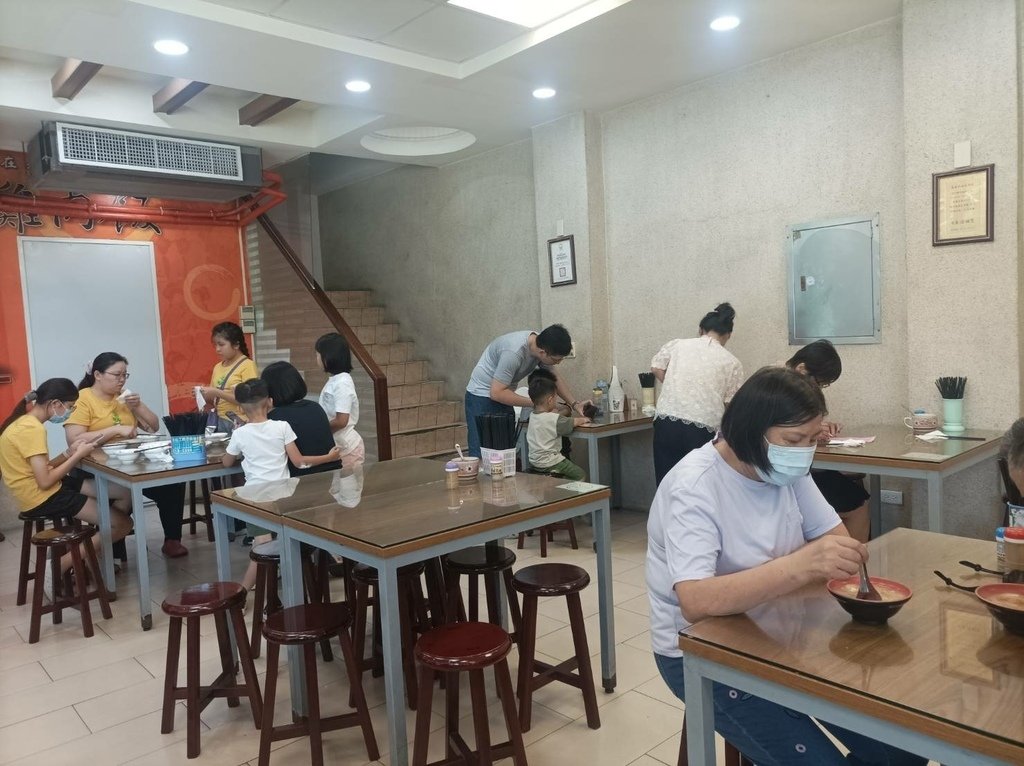 &lt;&lt;吃在嘉義&gt;&gt;東門雞肉飯新民店