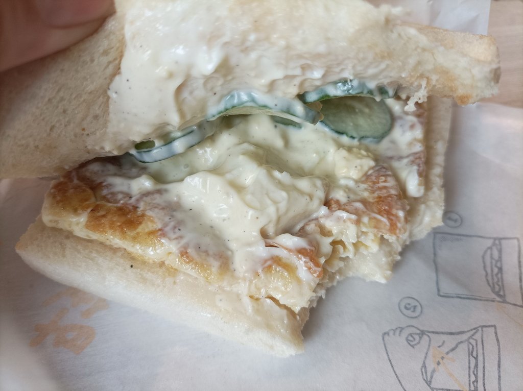 【吃在台北、行天宮站生活與美食】20：朝晨商行炭烤土司