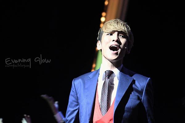 120401 Catch Me If You Can 音樂劇 evening glow (2).jpg
