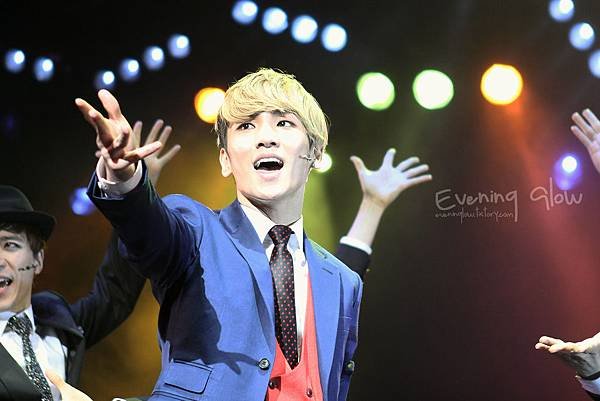 120401 Catch Me If You Can 音樂劇 evening glow (4).jpg