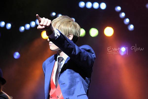120401 Catch Me If You Can 音樂劇 evening glow.jpg