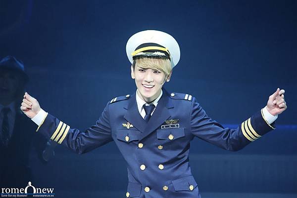 120401 Catch Me If You Can 音樂劇 romeonew (7).jpg