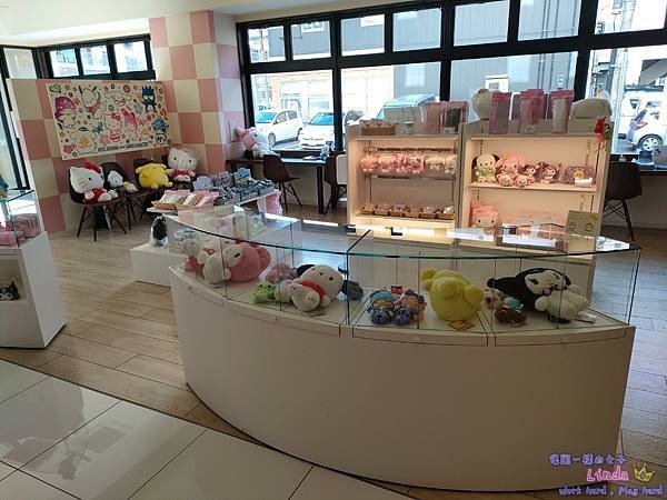 ❖沖繩❖【三麗鷗主題酒店】 (Hotel Okinawa w