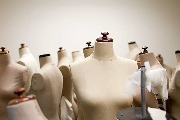 dab-fashion-mannequins.jpg