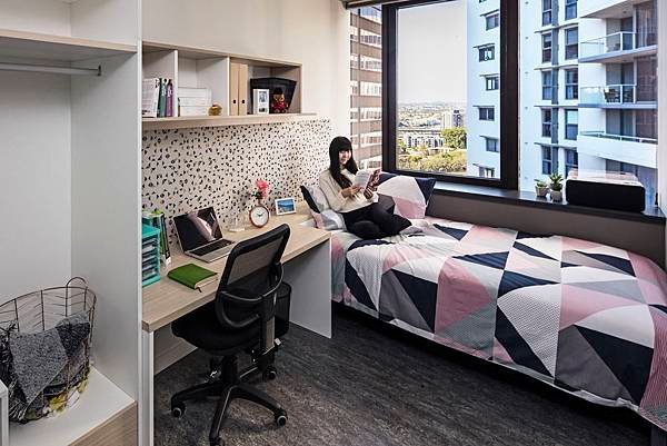 5 Bedroom Standard.jpg