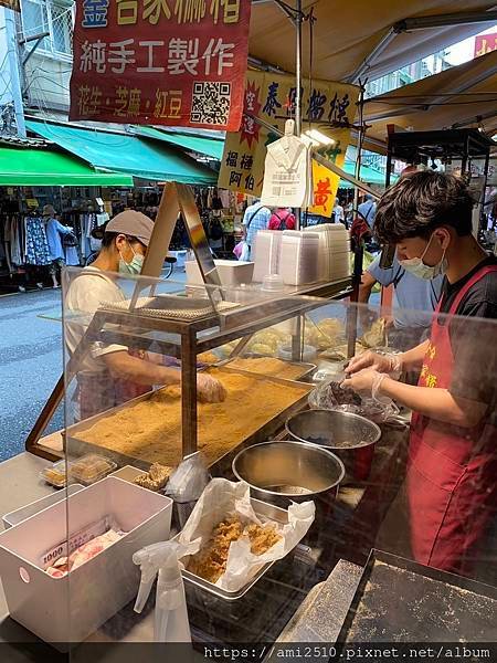 【食】台北信義小吃《阿金客家麻糬》早市古早味◆純手工製作.早