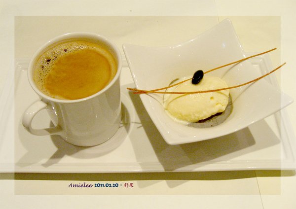 飲料甜點-熱咖啡+冰淇淋奶凍.jpg