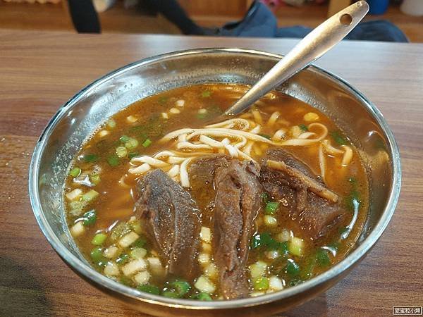 【旅食.桃園】豆漿豆花呷免驚「低消免百元」單點一碗麵就有免費