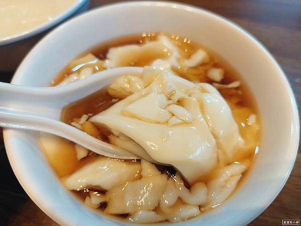 【旅食.桃園】豆漿豆花呷免驚「低消免百元」單點一碗麵就有免費