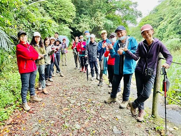 LINE_ALBUM_20220430苗粟泰安鄉 水雲三星之横龍古道、騰龍山、横龍山_220504_502.jpg