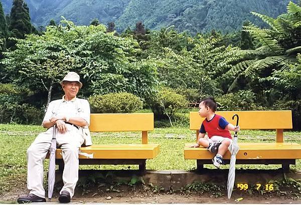 1999.07溪頭-1.jpg