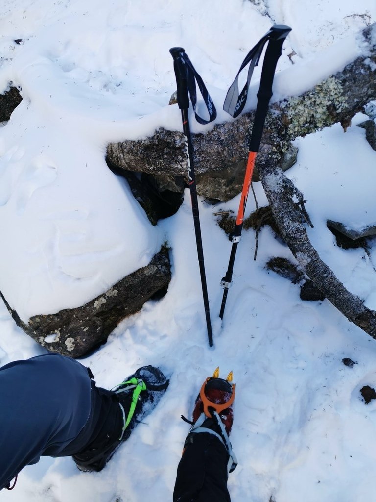 雪登雪山主峰賞雪趣