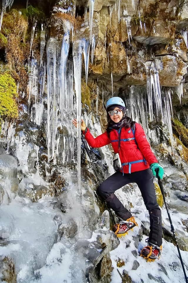 雪登雪山主峰賞雪趣