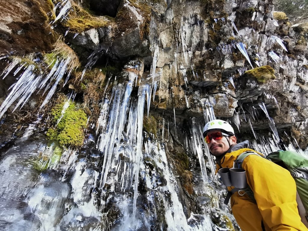 雪登雪山主峰賞雪趣