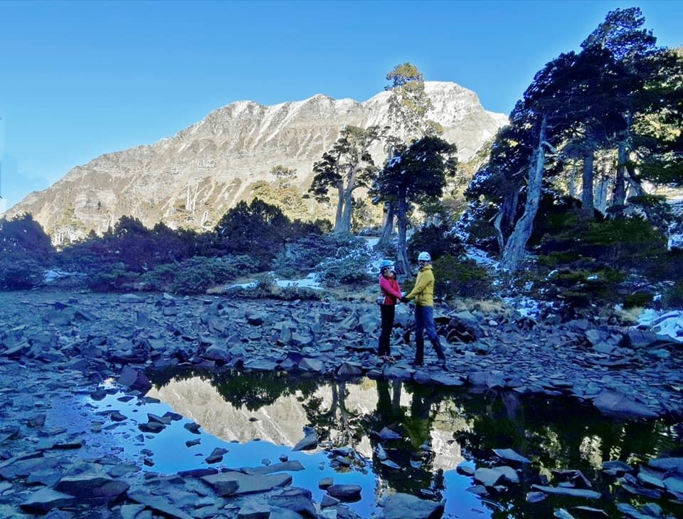 雪山主峰下翠池~冰天雪地翠池營地紮營~壯闊的震撼