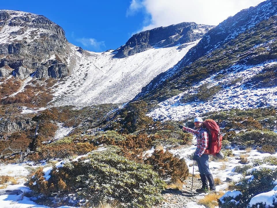 雪山主峰下翠池~冰天雪地翠池營地紮營~壯闊的震撼