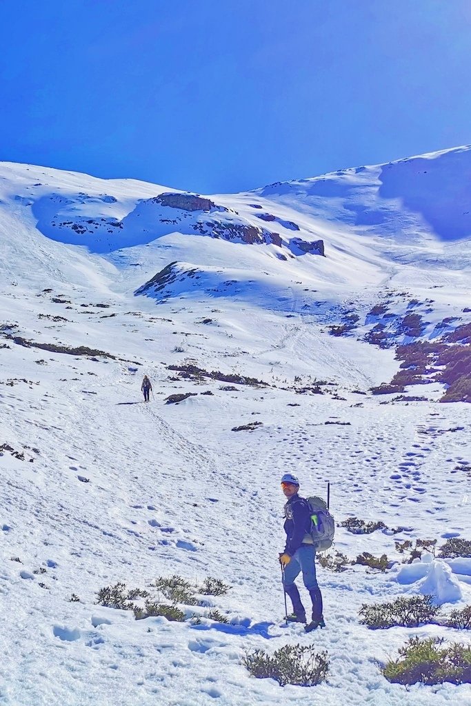 雪山單登~雪登雪山主峰~綿長陡峭，險峻又美麗的非傳統路線，站