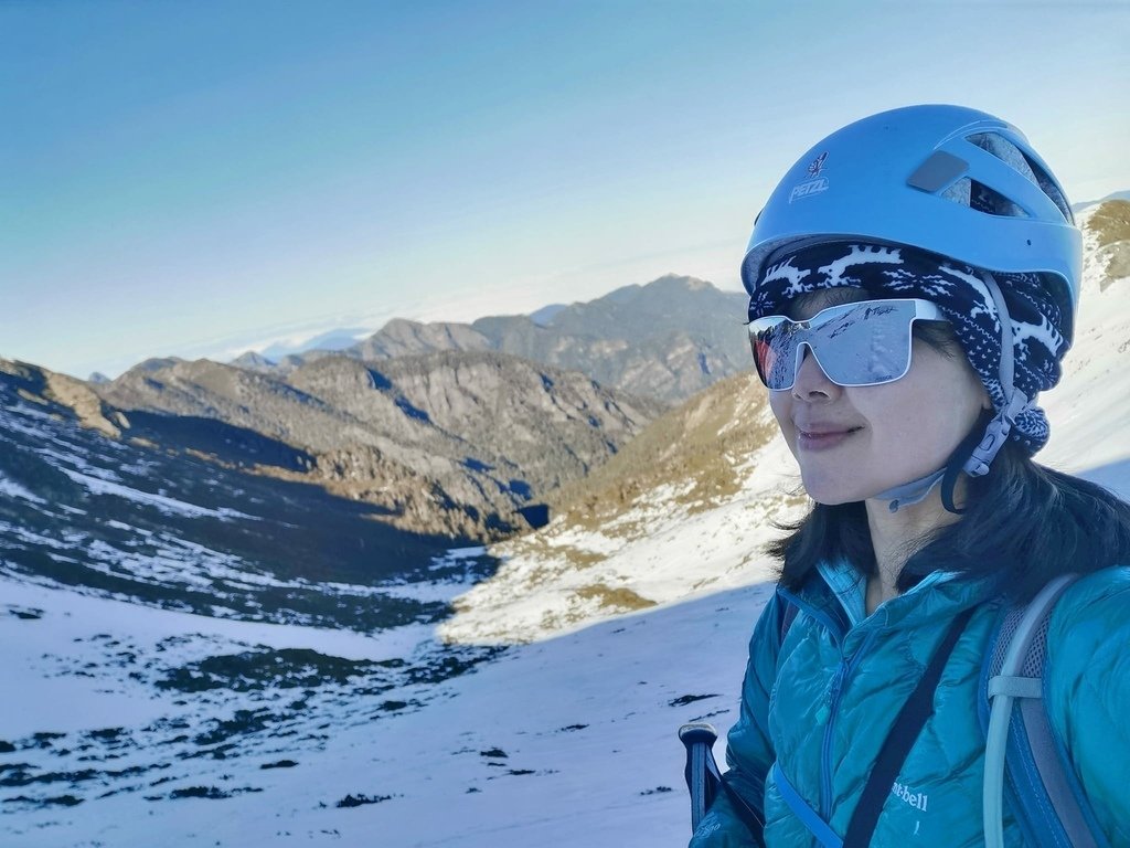 雪山單登~雪登雪山主峰~綿長陡峭，險峻又美麗的非傳統路線，站