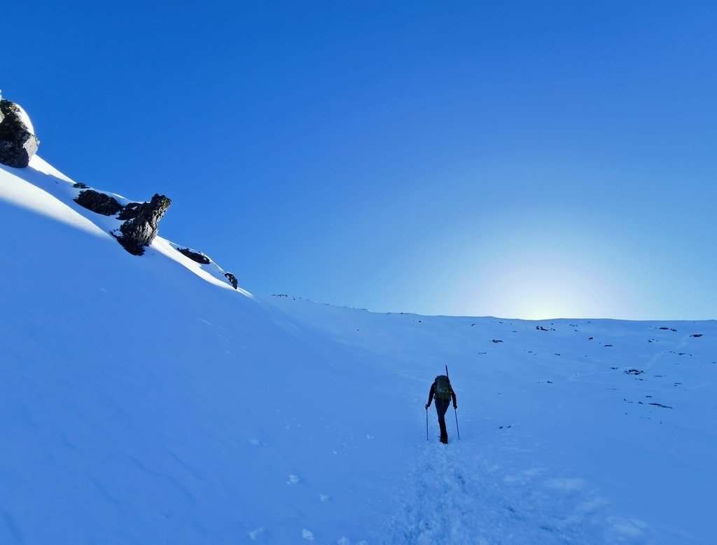 雪山單登~雪登雪山主峰~綿長陡峭，險峻又美麗的非傳統路線，站