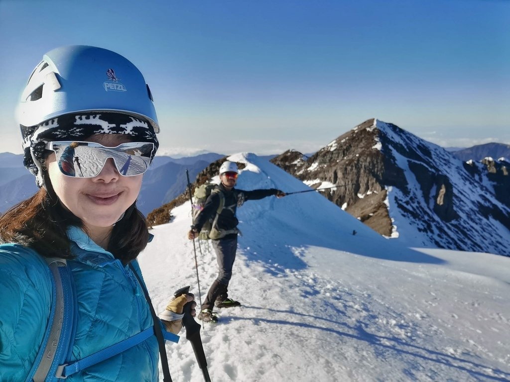 雪山單登~雪登雪山主峰~綿長陡峭，險峻又美麗的非傳統路線，站