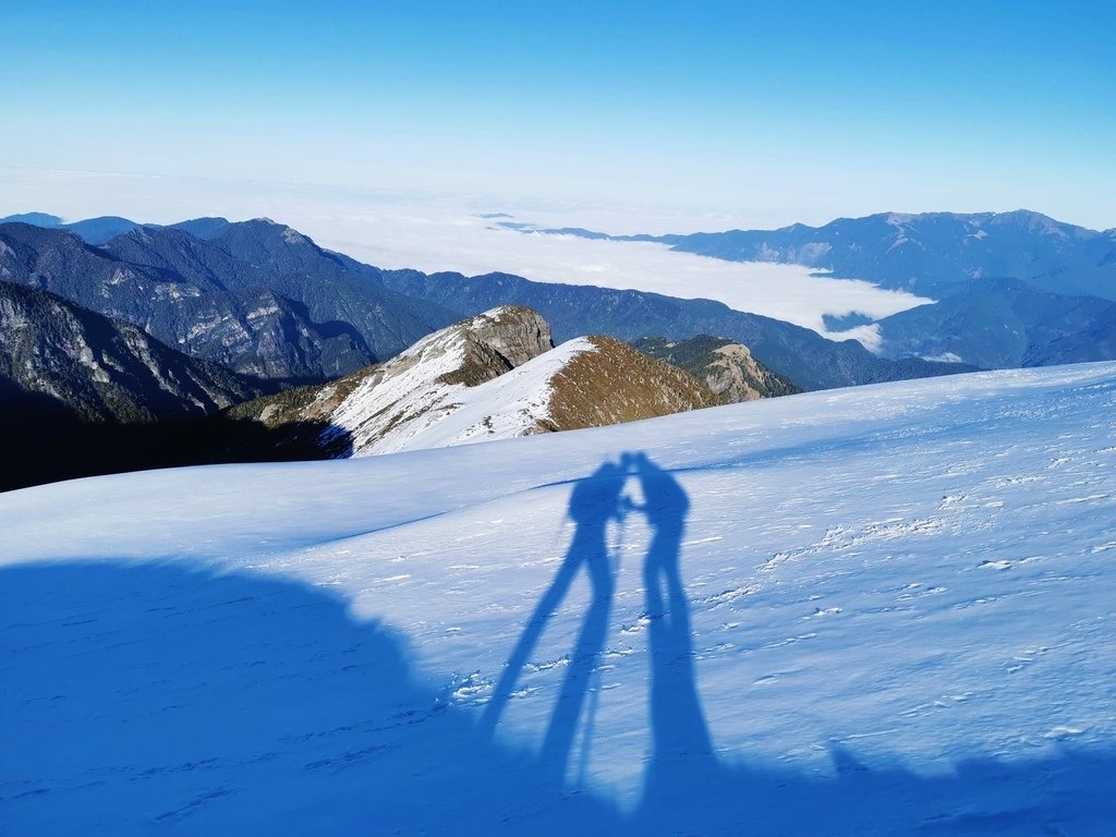 雪山單登~雪登雪山主峰~綿長陡峭，險峻又美麗的非傳統路線，站