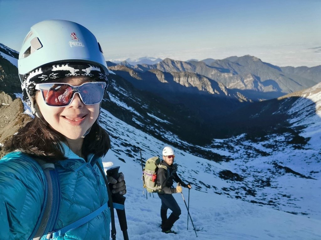 雪山單登~雪登雪山主峰~綿長陡峭，險峻又美麗的非傳統路線，站