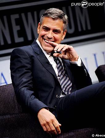 168304-george-clooney-637x0-2.jpg