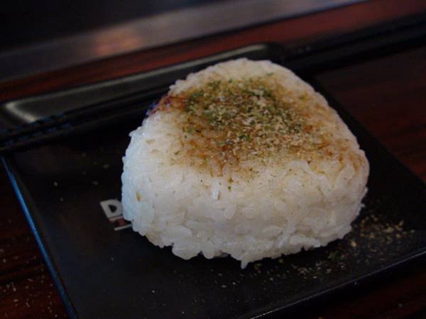 ATT 4 fun DOHTONBORI 烤飯糰 NTD30