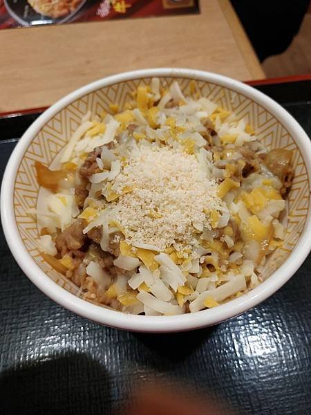 站前 Sukiya 起司牛丼中.jpg