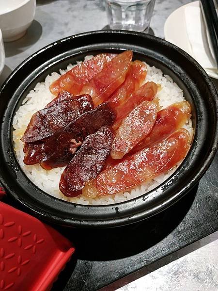 興記-臘味煲仔飯 NT180.jpg