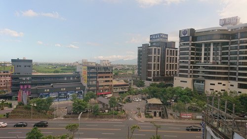 宜蘭縣礁溪鄉~中天溫泉渡假飯店(高級景觀客房/高級家庭房/歐