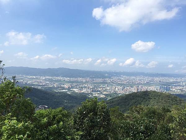 秋靜秋慢我在天上山-杜郁嫻-2.jpg