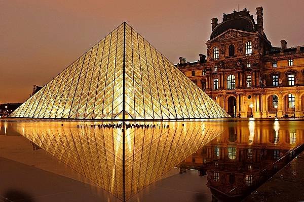 Louvre Museum.jpg