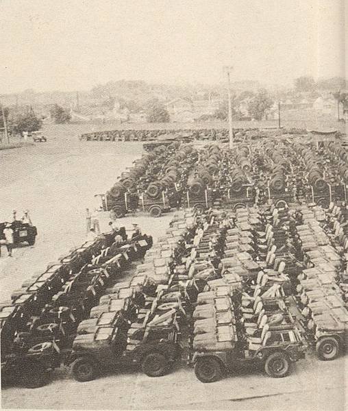 中國聯勤6010建國60年特刊-勤業案吉普車尾車.jpg