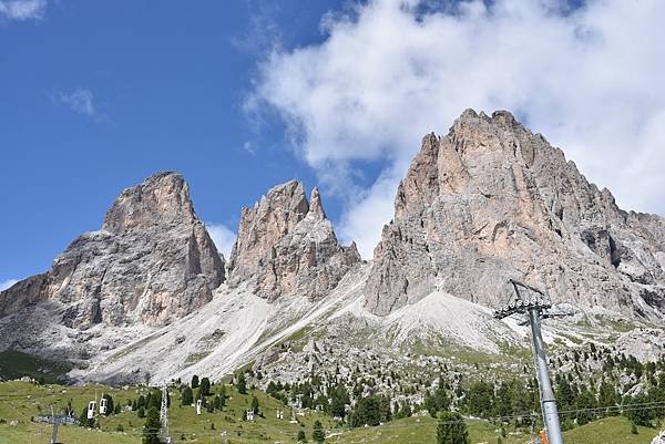 【2023 義大利】0806 Sella Pass 站立棺材