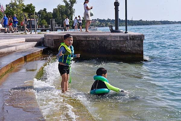 【2023 義大利】0809 Lazise 湖邊的渡假小鎮