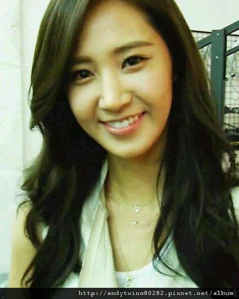 snsd yuri selca