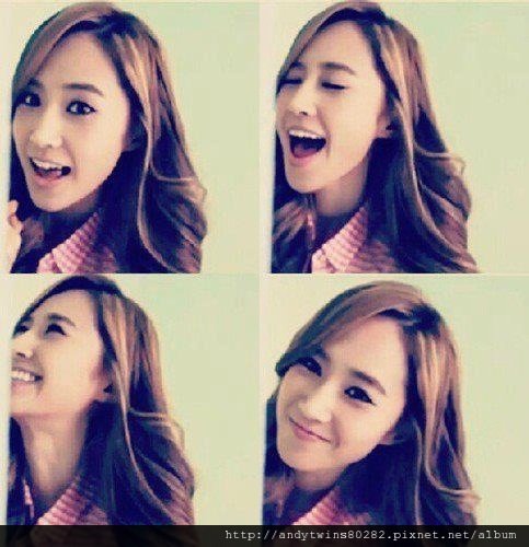 snsd yuri selca pictures (2)