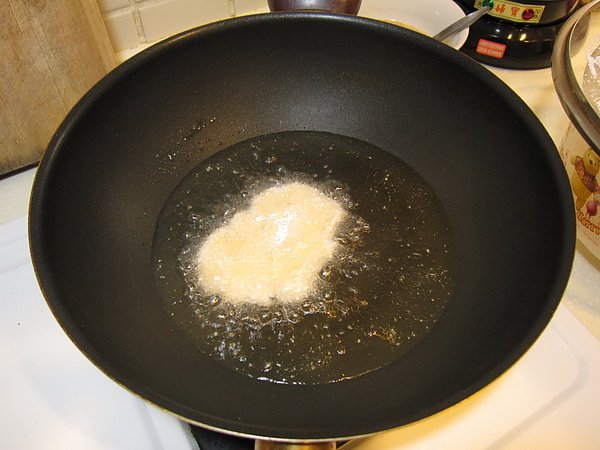 入鍋油炸.jpg