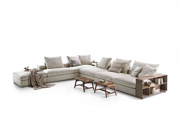 Groundpiece_sofa_Flexform-2.jpg